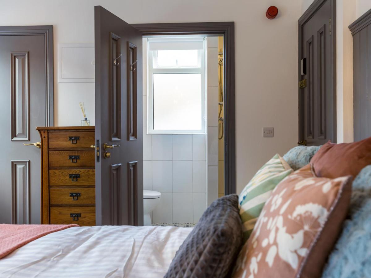 דנגרבן Macs Townhouse Dungarvan מראה חיצוני תמונה